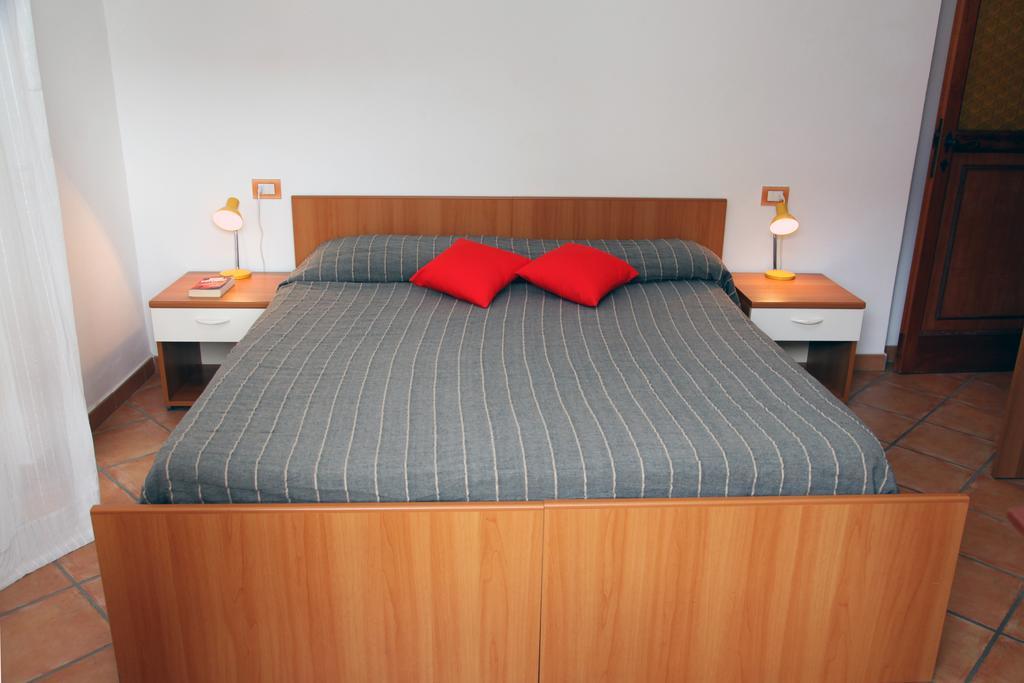 La Contessa Aparthotel Santa Teresa Gallura Δωμάτιο φωτογραφία